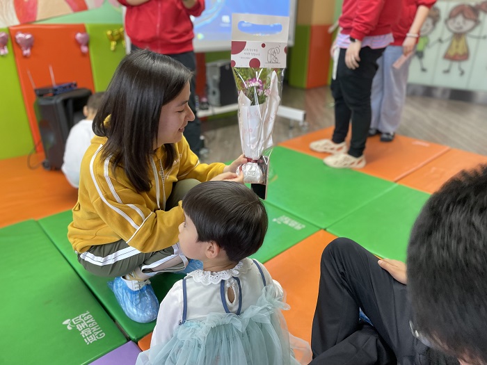 1749520465203151.jpg 母亲节亲子活动