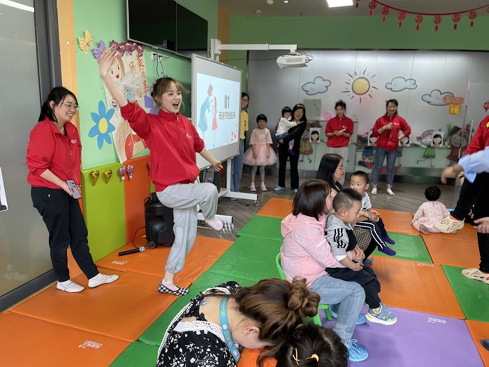 芒果豆托育中心母亲节亲子活动